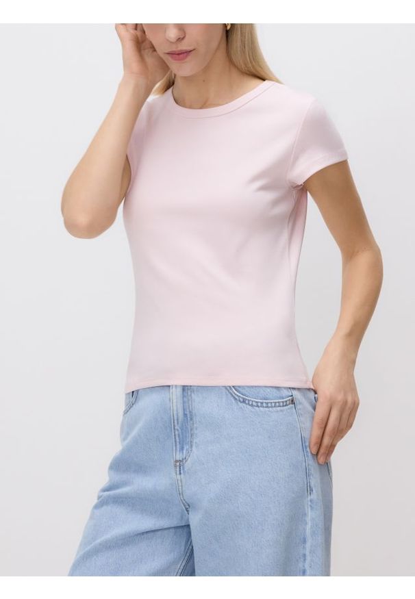 Reserved - T-shirt z bawełny merceryzowanej - pastelowy róż. Kolor: różowy. Materiał: bawełna