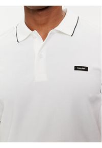 Calvin Klein Polo K10K112751 Biały Regular Fit. Typ kołnierza: polo. Kolor: biały. Materiał: bawełna #4