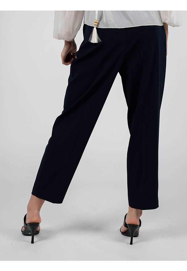 Patrizia Pepe Spodnie | 8P0353 A6F5 | Kobieta | Granatowy. Okazja: na co dzień. Kolor: niebieski. Materiał: poliester, elastan. Styl: casual