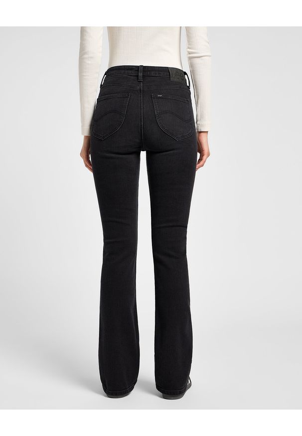 Lee - DAMSKIE SPODNIE LEE BREESE BOOT NATURAL POWER 112357836. Okazja: do pracy, na spotkanie biznesowe. Stan: podwyższony. Styl: biznesowy, klasyczny, retro