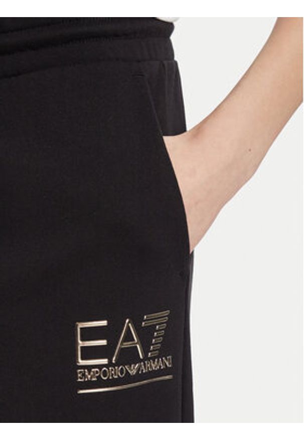 EA7 Emporio Armani Spodnie dresowe 7W000418 AF12473 MC021 Czarny Regular Fit. Kolor: czarny. Materiał: bawełna