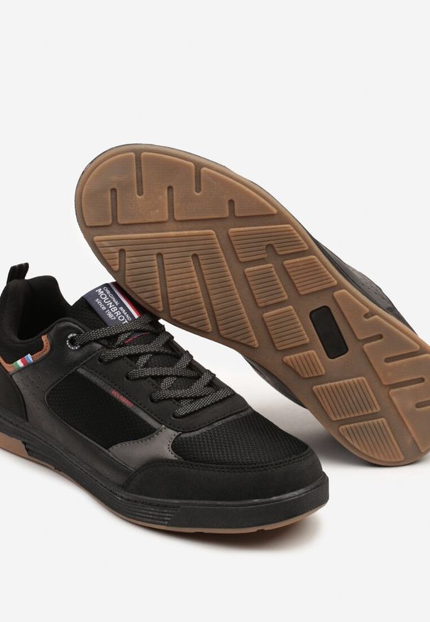 Born2be - Czarne Buty Sportowe Sneakersy Ozdobione Perforacją i Napisami Aralithia. Okazja: na co dzień. Zapięcie: sznurówki. Kolor: czarny. Materiał: jeans. Wzór: napisy, aplikacja. Obcas: na obcasie. Wysokość obcasa: niski