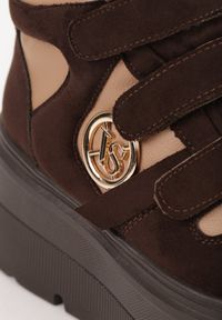 Renee - Beżowo-Brązowe Botki Sneakersy Vices na Platformie w Stylu Y2K Gelira. Okazja: na co dzień. Zapięcie: rzepy. Kolor: beżowy. Materiał: jeans. Wzór: aplikacja. Sezon: lato. Obcas: na platformie #7