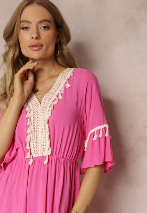 Renee - Fuksjowa Sukienka Maxi z Gumką w Talii z Ozdobnymi Chwostami z Wiskozy Zisel. Kolor: różowy. Materiał: wiskoza. Długość: maxi