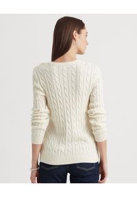 Lauren Ralph Lauren - LAUREN BY RALPH LAUREN - Bawełniany sweter z monogramem. Kolor: biały. Materiał: bawełna. Długość rękawa: długi rękaw. Długość: długie. Wzór: aplikacja, prążki, ze splotem #2