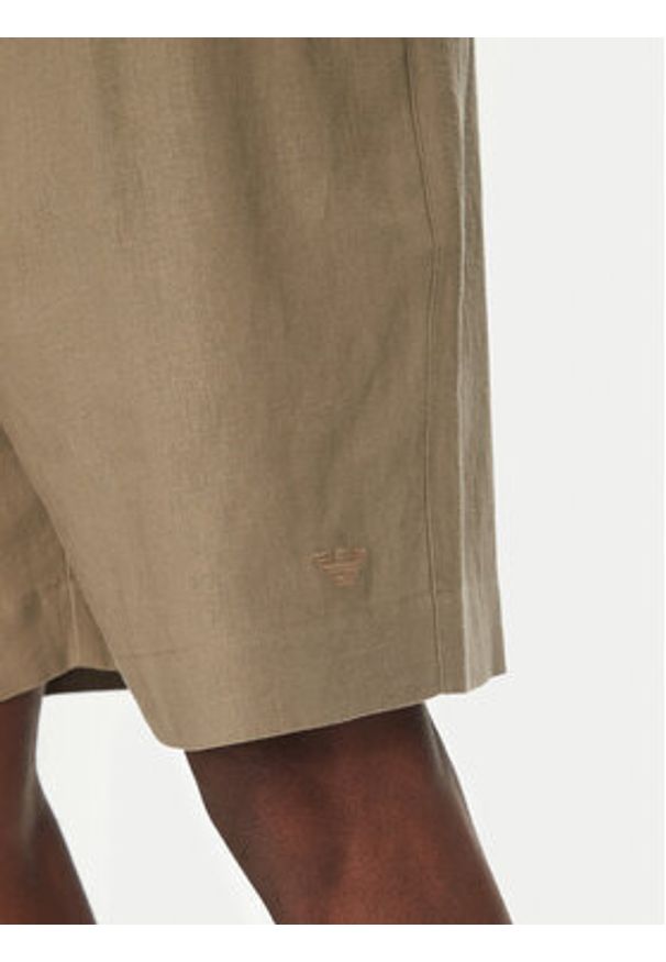 Emporio Armani Szorty materiałowe EM000681 AF12356 U6189 Brązowy Regular Fit. Kolor: brązowy. Materiał: len, wiskoza