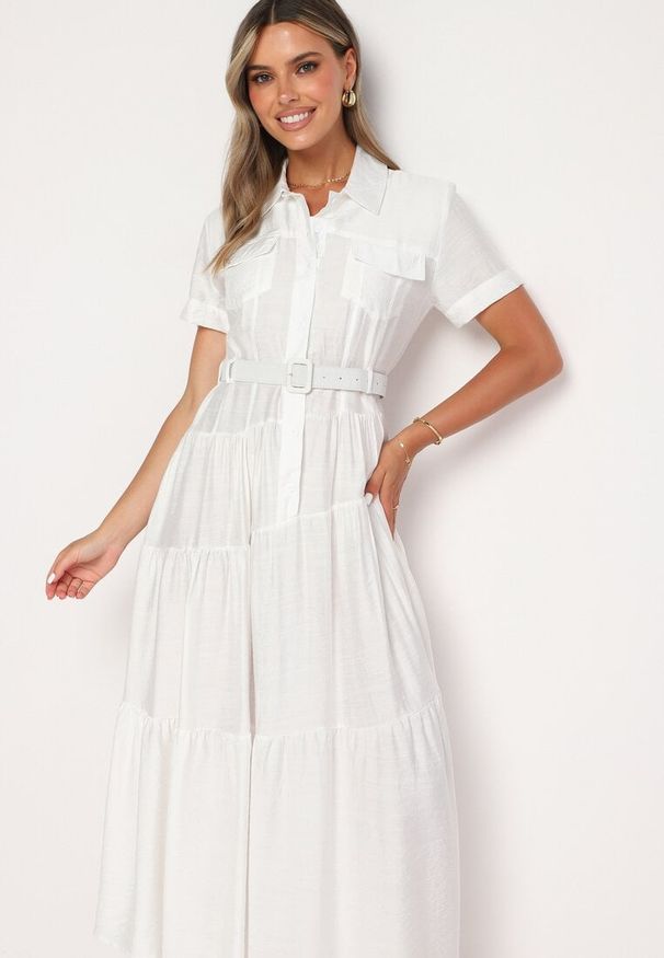 Born2be - Biała Sukienka Koszulowa o Rozkloszowanym Kroju z Paskiem w Talii Vimorise. Typ kołnierza: dekolt w kształcie V. Kolor: biały. Typ sukienki: koszulowe. Styl: elegancki