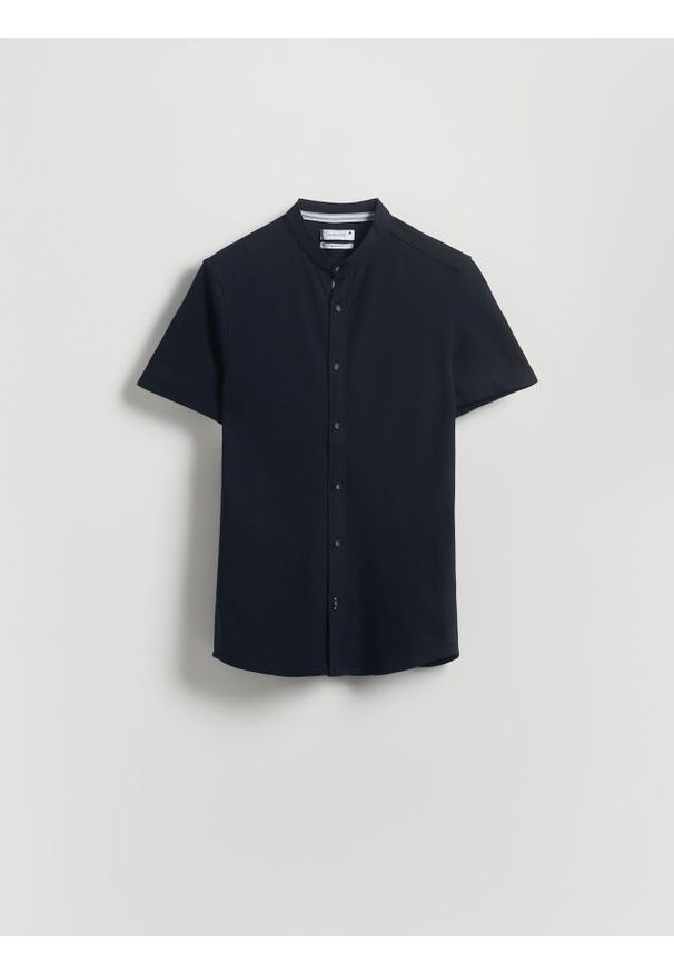 Reserved - Koszula super slim fit ze stójką - granatowy. Typ kołnierza: kołnierzyk stójkowy. Kolor: niebieski. Materiał: bawełna, dzianina