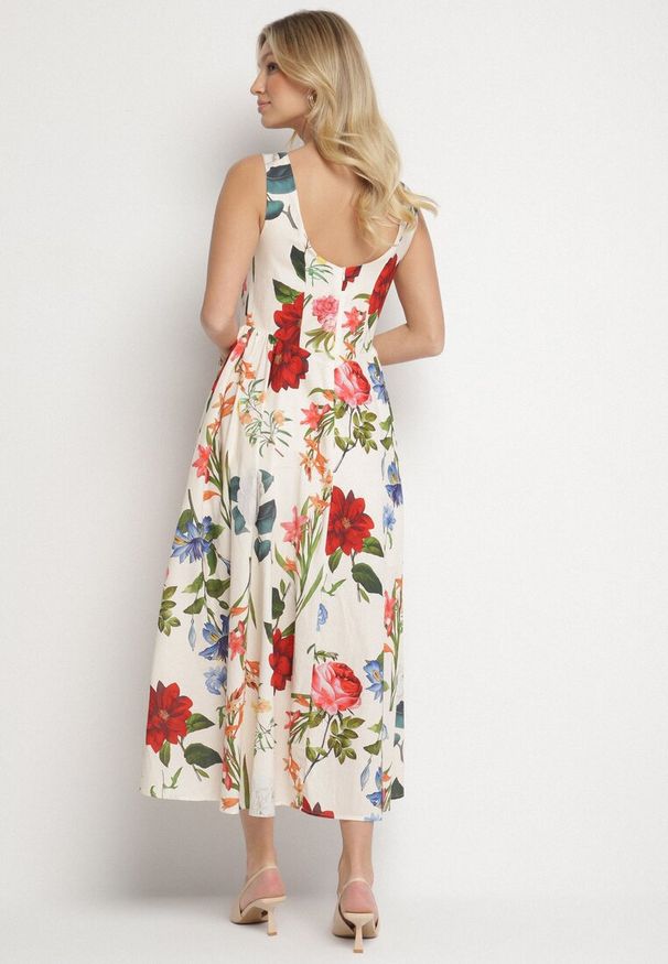 Born2be - Beżowa Bawełniana Sukienka o Rozkloszowanym Kroju w Kwiatowy Print Iladris. Okazja: na co dzień, na imprezę. Typ kołnierza: dekolt w łódkę. Kolor: beżowy. Materiał: bawełna. Wzór: kwiaty, nadruk. Typ sukienki: sportowe. Styl: sportowy, klasyczny, casual, elegancki