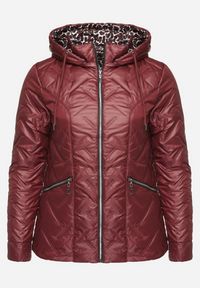 Born2be - Czerwona Pikowana Kurtka z Kapturem i Podszewką w Panterkę Felandre. Okazja: na co dzień, na spacer. Typ kołnierza: kaptur. Kolekcja: plus size. Kolor: czerwony. Materiał: jeans. Wzór: motyw zwierzęcy. Styl: klasyczny, casual #5