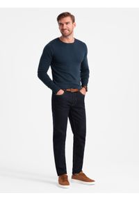 Ombre Clothing - Klasyczny męski sweter z wiskozą BASIC z okrągłym dekoltem – granatowy V9. Kolor: niebieski. Materiał: wiskoza. Styl: klasyczny #7