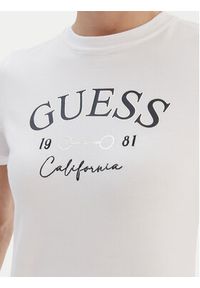 Guess T-Shirt V6RI02 J1314 Biały Regular Fit. Kolor: biały. Materiał: bawełna #3