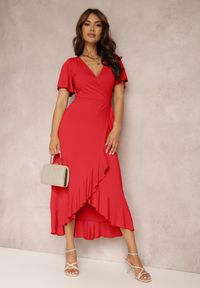 Renee - Czerwona Sukienka Anns. Typ kołnierza: dekolt w kształcie V. Kolor: czerwony. Materiał: wiskoza, tkanina. Wzór: gładki, jednolity. Typ sukienki: kopertowe. Długość: midi #1