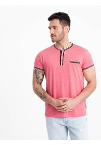 Ombre Clothing - T-shirt męski henley z ozdobnymi ściągaczami - czerwony V1 - Rozmiar: L. Okazja: na co dzień. Typ kołnierza: typu henley. Kolor: czerwony. Materiał: wiskoza, żakard, poliester, materiał, jedwab, elastan. Wzór: kolorowy, aplikacja, paski. Styl: klasyczny, casual