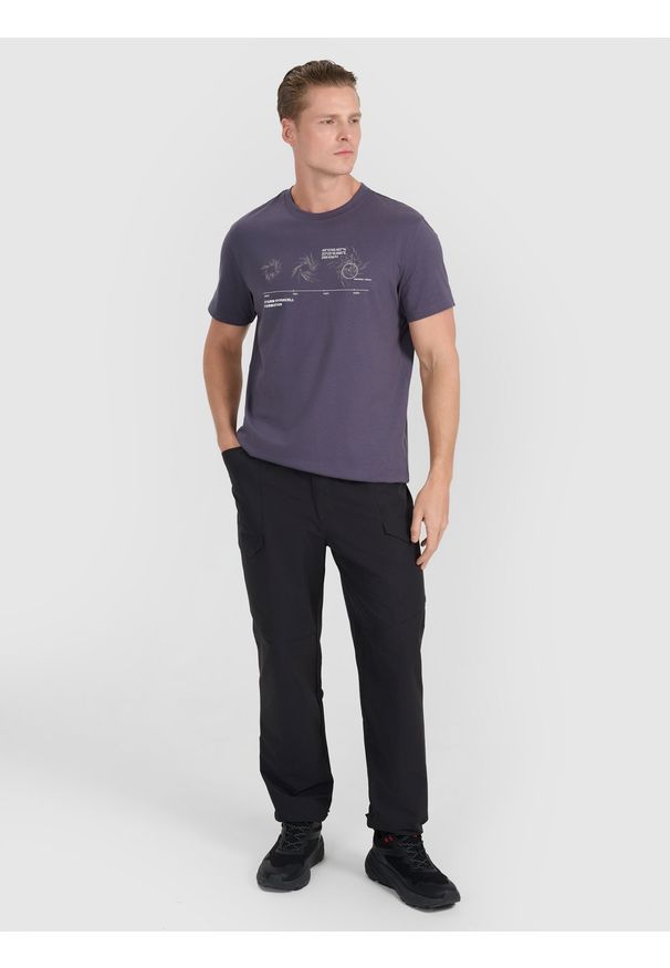 4f - 4F T-shirt regular z nadrukiem męski - szary S. Okazja: na co dzień. Kolor: szary. Materiał: bawełna, materiał, jersey. Długość rękawa: krótki rękaw. Długość: krótkie. Wzór: nadruk. Styl: klasyczny, casual, sportowy