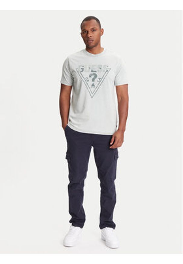 Guess T-Shirt M5YI42 KBW41 Zielony Regular Fit. Kolor: zielony. Materiał: bawełna