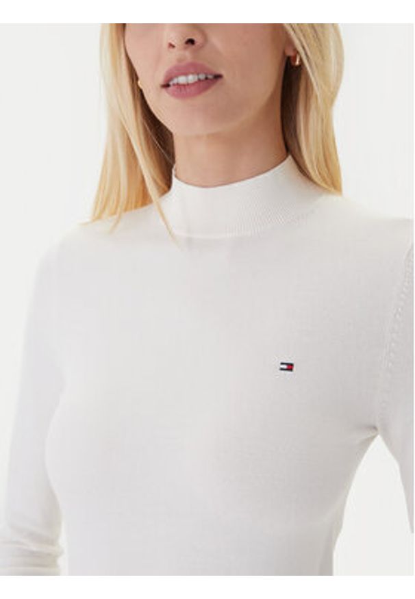 TOMMY HILFIGER - Tommy Hilfiger Sweter WW0WW47462 Écru Regular Fit. Materiał: syntetyk