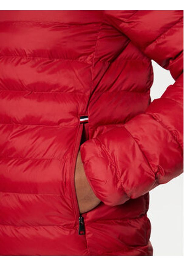 TOMMY HILFIGER - Tommy Hilfiger Kurtka przejściowa MW0MW37634 Czerwony Regular Fit. Kolor: czerwony. Materiał: syntetyk