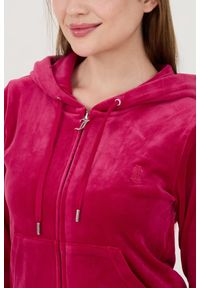 Juicy Couture - JUICY COUTURE Czerwona bluza Robertson Hoodie. Kolor: czerwony