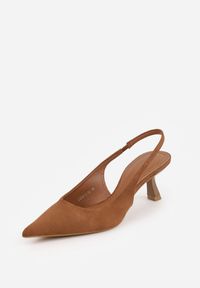 Renee - Brązowe Czółenka Slingback VICES na Kaczuszce Anatera. Okazja: na co dzień. Zapięcie: bez zapięcia. Kolor: brązowy. Materiał: zamsz, jeans. Obcas: na szpilce. Styl: casual, elegancki. Wysokość obcasa: średni #8