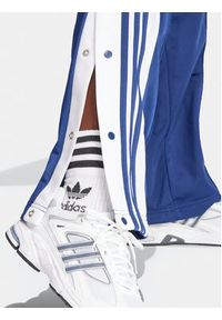 Adidas - adidas Spodnie dresowe Adibreak IP0619 Granatowy Regular Fit. Kolor: niebieski. Materiał: syntetyk #6