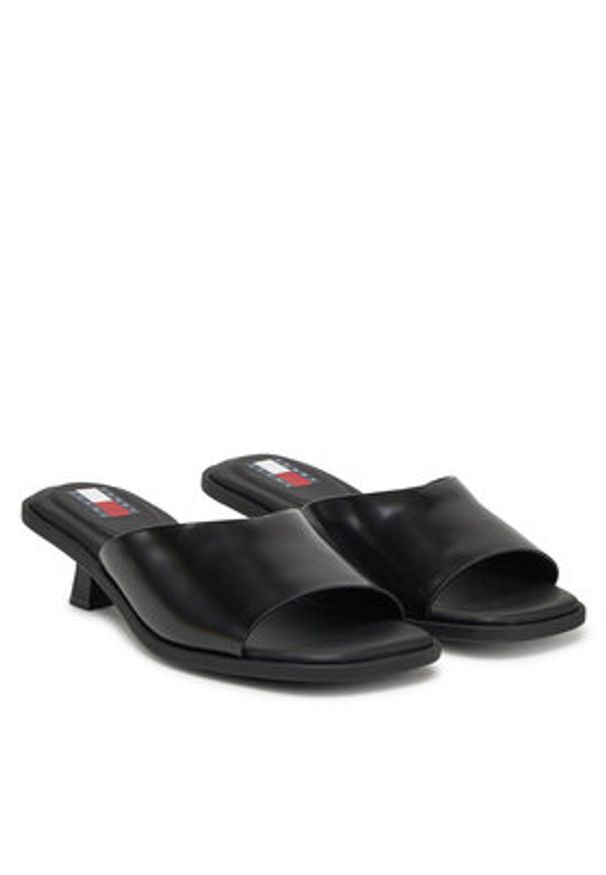 Tommy Jeans Klapki The Noho Mule EN0EN02799 Czarny. Kolor: czarny. Materiał: skóra