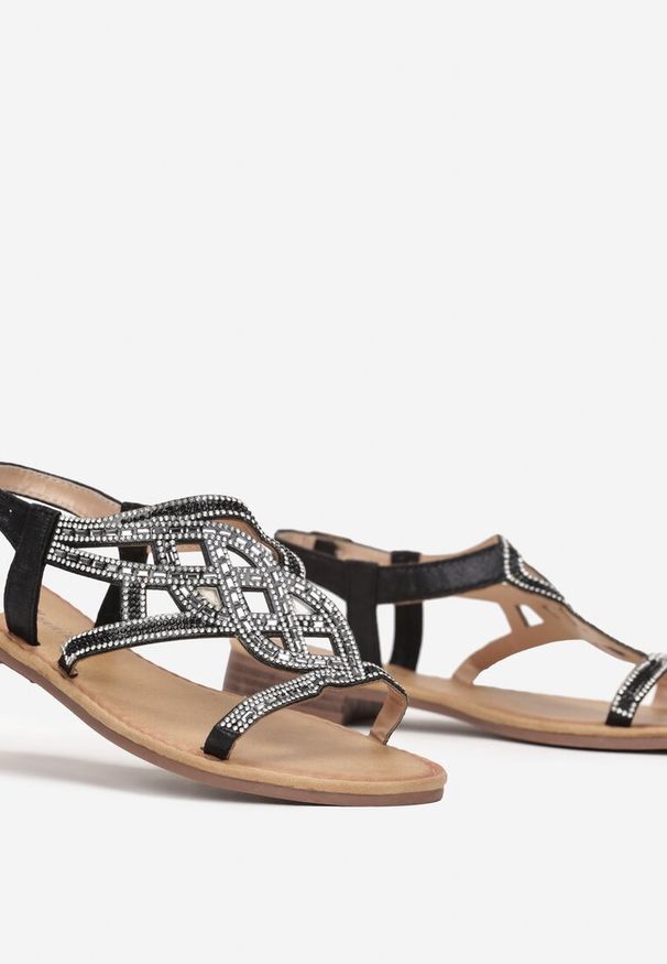 Born2be - Czarne Sandały z Paskiem w Cyrkonie Kymeda. Zapięcie: pasek. Kolor: czarny