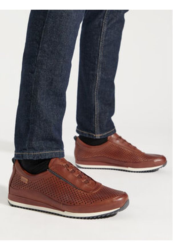 Pikolinos Sneakersy M2A-6252 Brązowy. Kolor: brązowy. Materiał: skóra