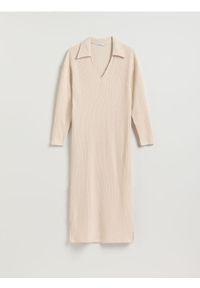 Reserved - Dzianinowa sukienka z wiskozą - beżowy. Kolor: beżowy. Materiał: dzianina, wiskoza. Typ sukienki: proste