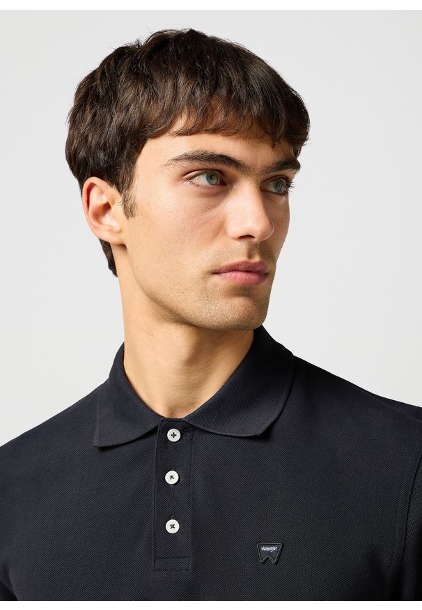 Wrangler - MESKA KOSZULKA WRANGLER POLO SHIRT BLACK 112365465. Typ kołnierza: polo
