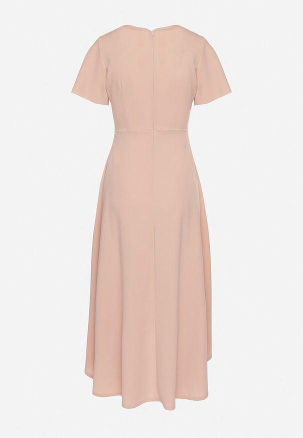 Born2be - Różowa Rozkloszowana Sukienka Ozdobiona Marszczeniem Odallica. Kolor: różowy. Wzór: aplikacja. Typ sukienki: rozkloszowane. Styl: elegancki