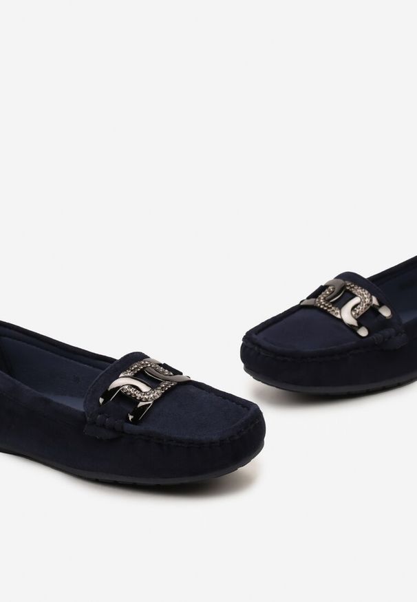 Born2be - Granatowe Mokasyny z Imitacji Zamszu z Biżuteryjną Klamrą Rolani. Zapięcie: klamry. Kolor: niebieski. Materiał: zamsz