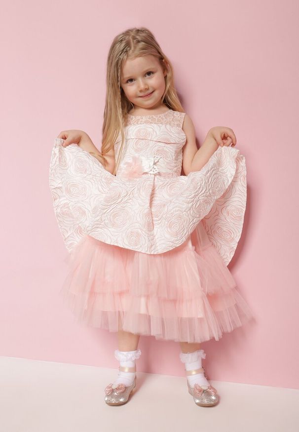 Born2be - Różowa Rozkloszowana Tiulowa Sukienka w Kwiaty z Bolerkiem na Guziki Zepene. Okazja: na co dzień. Typ kołnierza: kołnierz z falbankami. Kolor: różowy. Materiał: tiul. Długość rękawa: długi rękaw. Wzór: kwiaty. Typ sukienki: proste. Styl: elegancki, casual