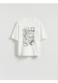 Reserved - T-shirt z haftem - biały. Kolor: biały. Materiał: bawełna, dzianina. Wzór: haft