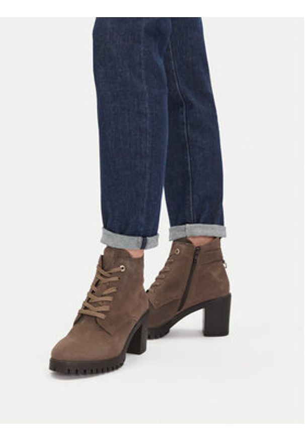 Lasocki Trzewiki CEO-WI23-LUM-02 Beżowy. Kolor: beżowy. Materiał: zamsz, skóra