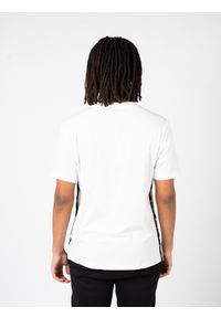 Champion T-Shirt | 217835 | Mężczyzna | Biały. Okazja: na co dzień. Kolor: biały. Materiał: bawełna. Wzór: nadruk. Styl: casual, sportowy
