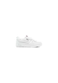 Buty do chodzenia damskie Fila Fxventuno L. Kolor: biały. Materiał: materiał, syntetyk, tkanina. Szerokość cholewki: normalna. Sport: turystyka piesza