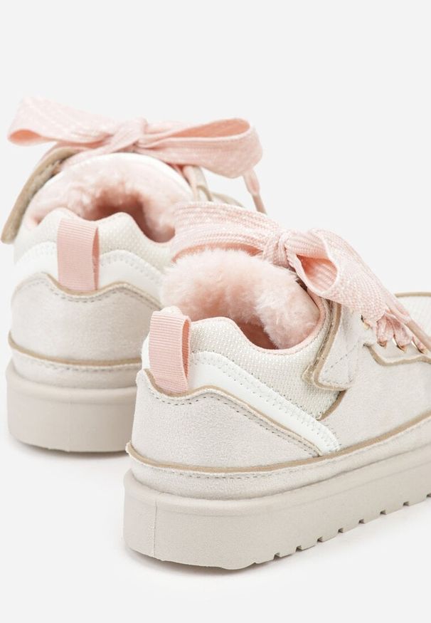 Born2be - Jasnobeżowe Sneakersy Śniegowce z Ocieplaną Wyściółką i Szerokimi Sznurówkami Naleia. Okazja: na uczelnię. Zapięcie: sznurówki. Kolor: beżowy. Materiał: jeans. Styl: sportowy, elegancki