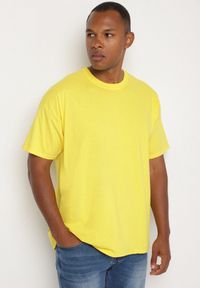 Born2be - Żółta Koszulka T-shirt z Bawełny Fodarella. Okazja: na co dzień. Kolor: żółty. Materiał: bawełna. Wzór: aplikacja. Styl: klasyczny, casual, elegancki