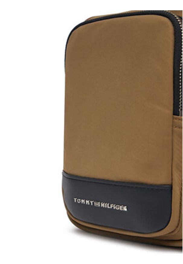 TOMMY HILFIGER - Tommy Hilfiger Saszetka Th Business Mini Reporter AM0AM13190 Brązowy. Kolor: brązowy. Materiał: materiał