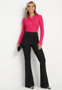 Born2be - Fuksjowy Dopasowany Sweter w Prążki z Kopertowym Dekoltem Masasani. Kolor: różowy. Materiał: bawełna. Wzór: prążki #7