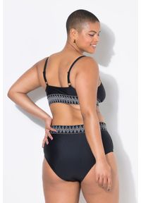 ULLA POPKEN - Damskie Figi od bikini wysoki stan pas z haftem. Stan: podwyższony. Kolekcja: plus size. Kolor: czarny. Materiał: poliester, elastan, poliamid, materiał. Wzór: haft