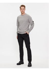 Calvin Klein Sweter K10K110401 Szary Regular Fit. Kolor: szary. Materiał: syntetyk
