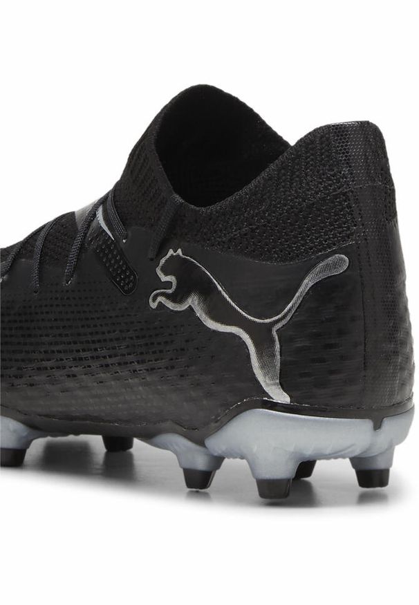 Puma - Młodzieżowe buty piłkarskie PUMA FUTURE 7 PRO FG/AG. Kolor: wielokolorowy, czarny, szary. Sport: piłka nożna