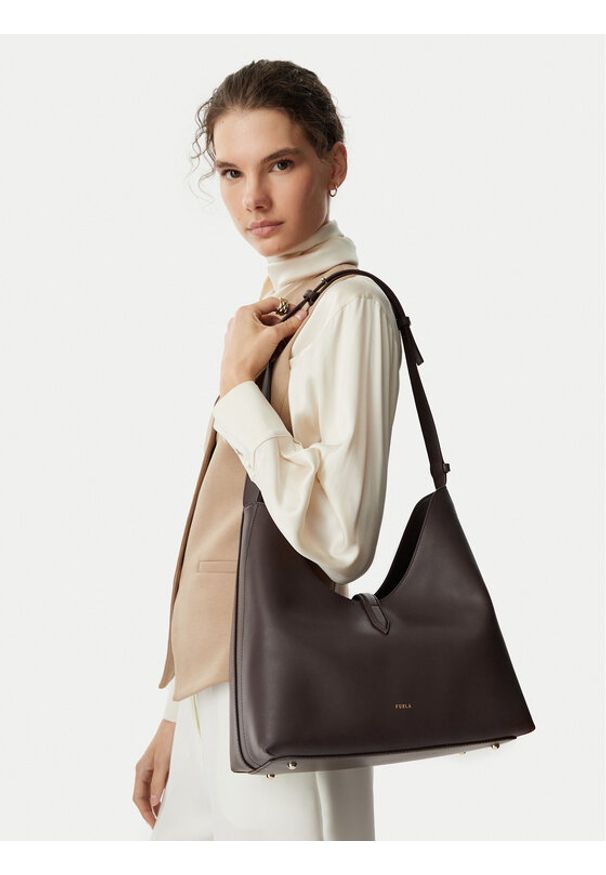 Furla Torebka Goccia M WB01499 BX3104 CN 2460S Brązowy ciemny. Kolor: brązowy. Materiał: skórzane