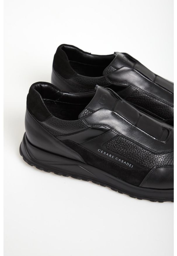 Sneakersy męskie skórzane CESARE CASADEI. Materiał: skóra