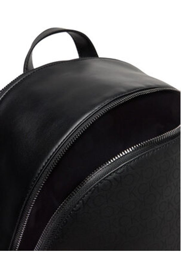 Calvin Klein Plecak Ck Sleek 2G Round Bp Mono K50K512959 Czarny. Kolor: czarny. Materiał: materiał