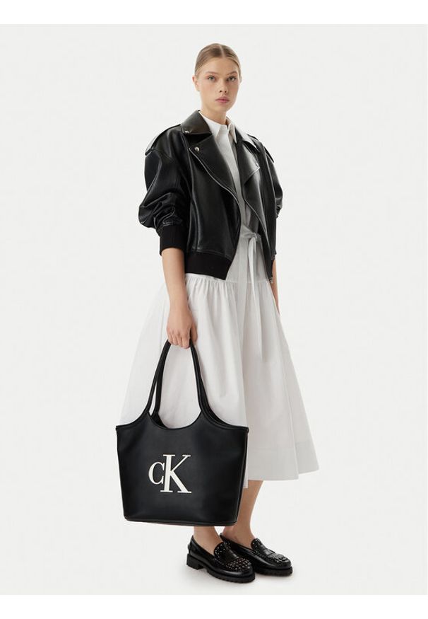 Calvin Klein Torebka Bold Ck LV04F3562G Czarny. Kolor: czarny. Materiał: skórzane