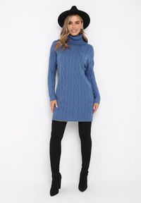 Born2be - Granatowa Sweterkowa Mini Sukienka z Szerokim Golfem i Ściągaczami Patricime. Typ kołnierza: golf. Kolor: niebieski. Długość: mini