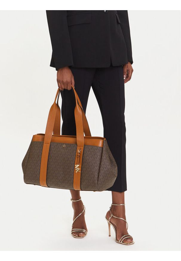 MICHAEL Michael Kors Torebka Romee 30T5G1ZT7B Brązowy. Kolor: brązowy. Materiał: skórzane